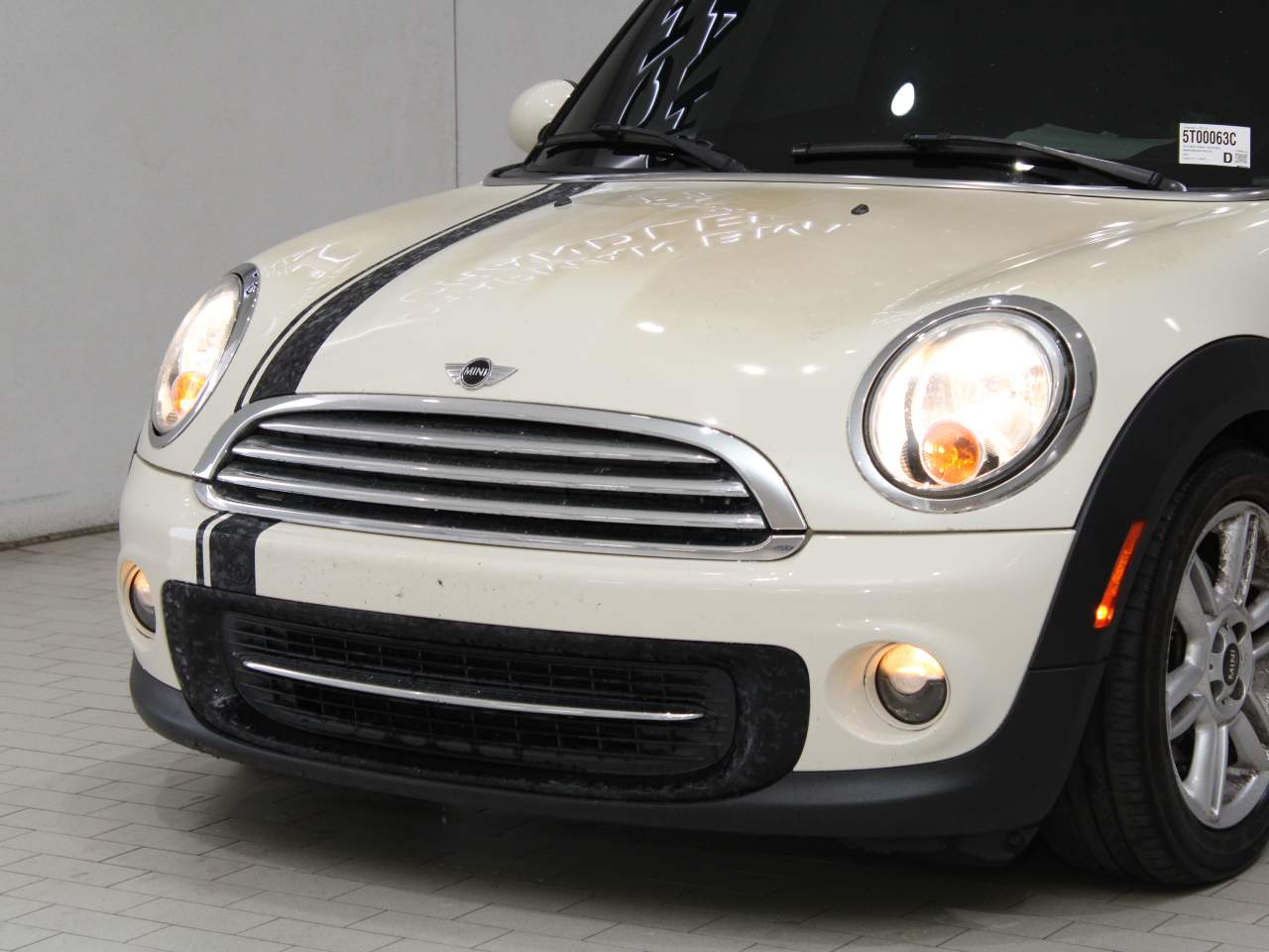 Used 2014 MINI Cooper Base with VIN WMWZN3C5XET861478 for sale in Chandler, AZ