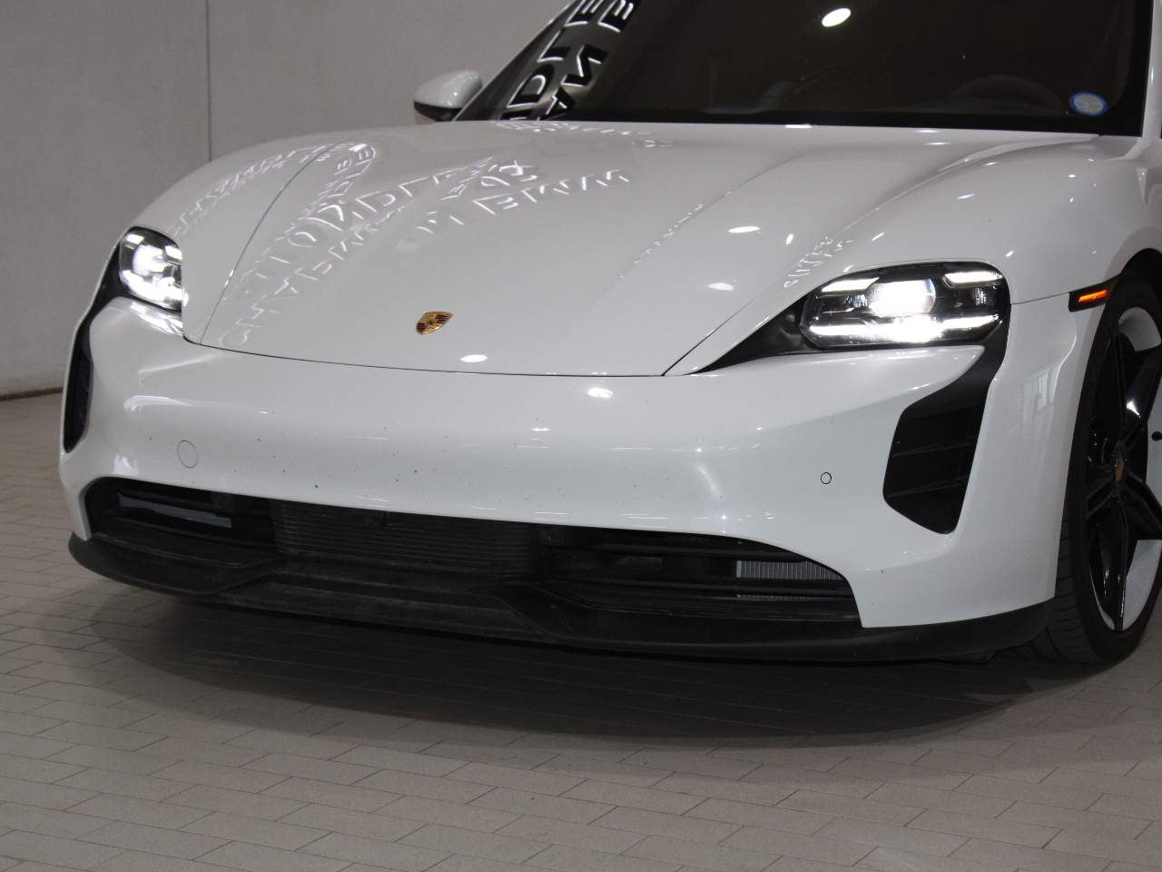 Used 2022 Porsche Taycan GTS with VIN WP0CD2Y16NSA85130 for sale in Chandler, AZ