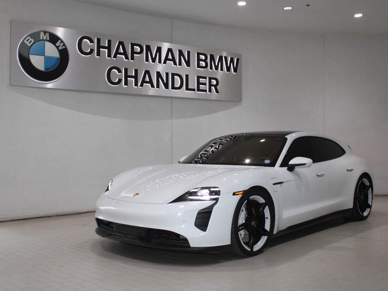 2022 Porsche Taycan GTS Sport Turismo