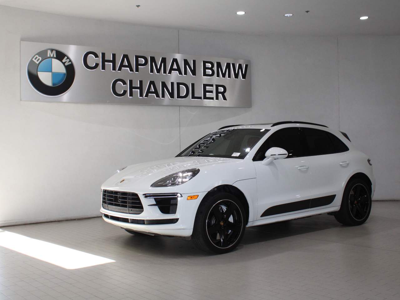 2020 Porsche Macan Turbo