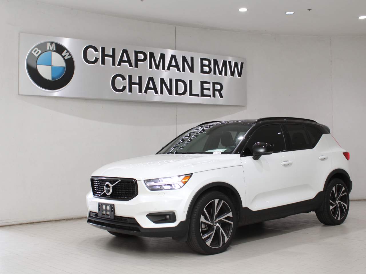 2021 Volvo XC40 T5 R-Design