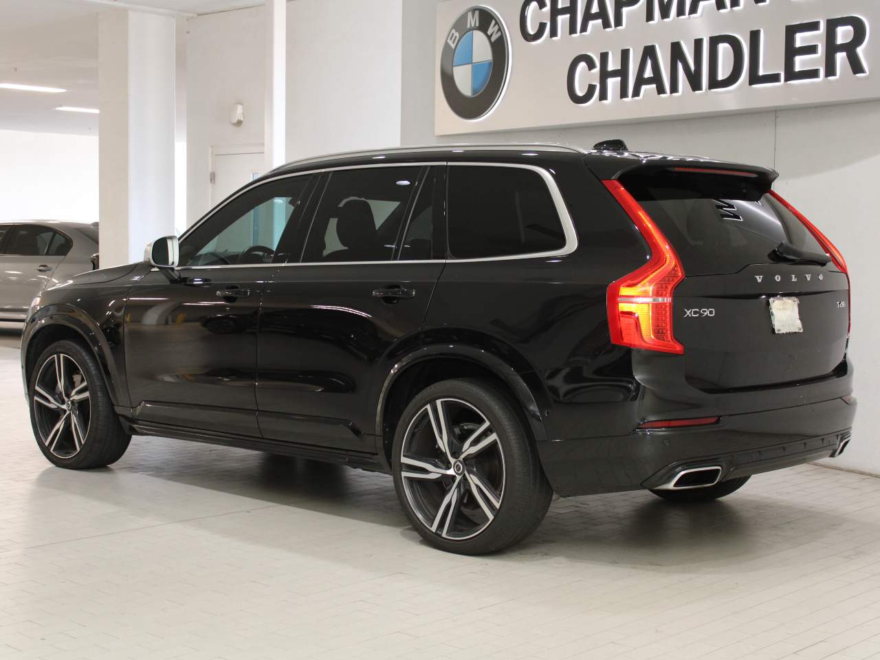 2019 Volvo XC90 R-Design photo 5