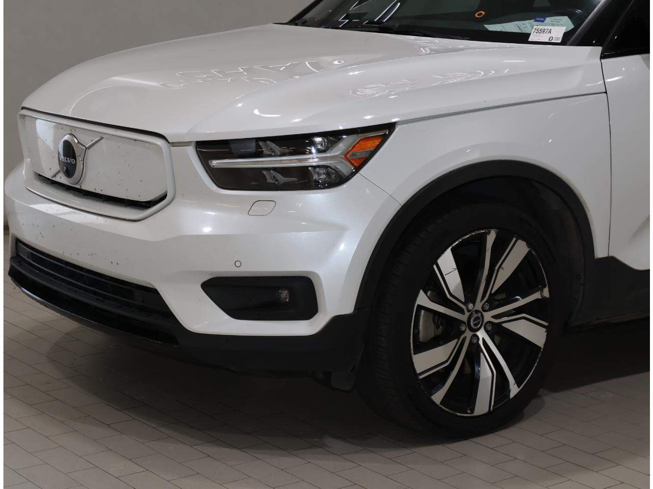 2021 Volvo XC40 Recharge Pure Electric P8