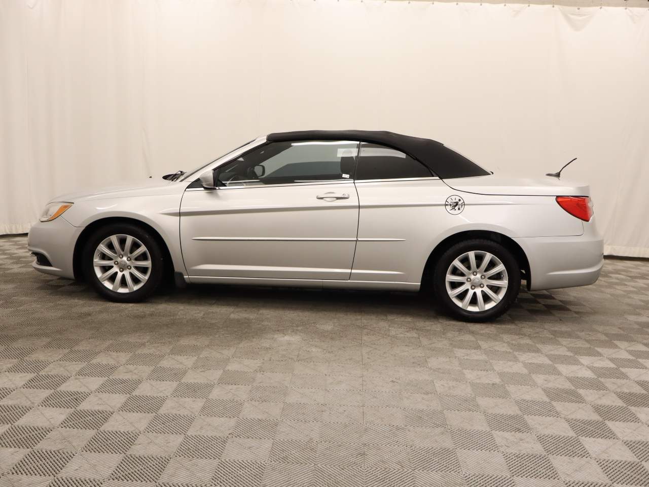 2012 Chrysler 200 Touring