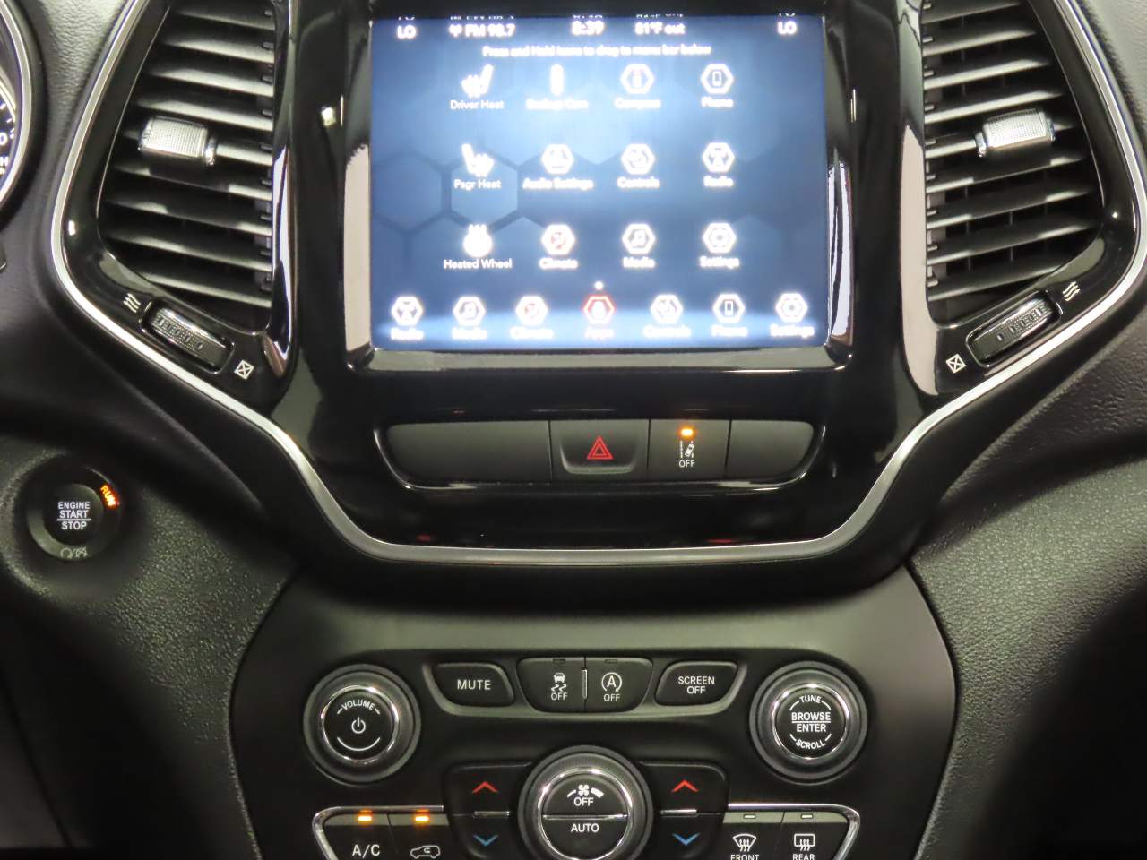 2022 Jeep Cherokee Limited - Photo 9