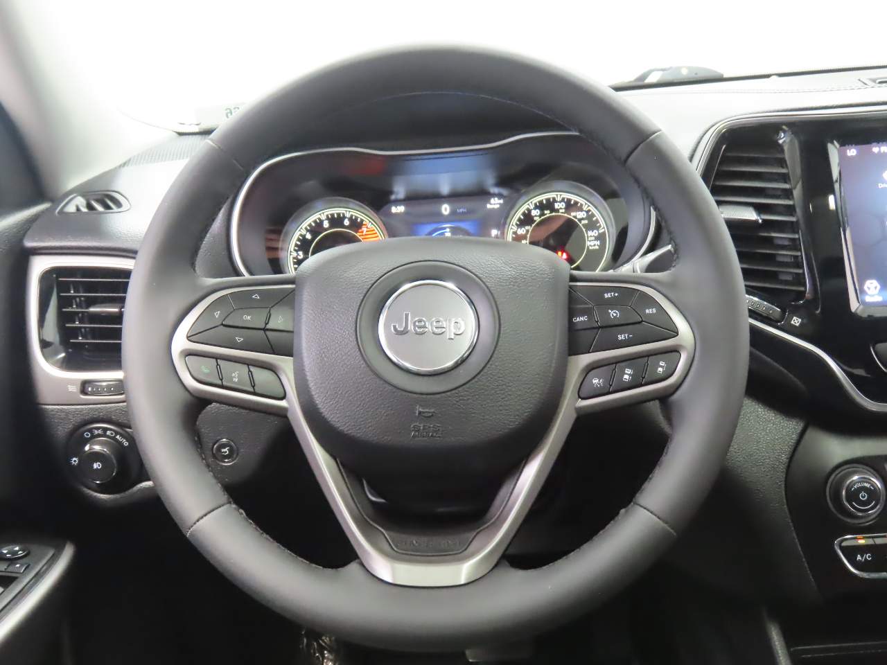 2022 Jeep Cherokee Limited - Photo 11