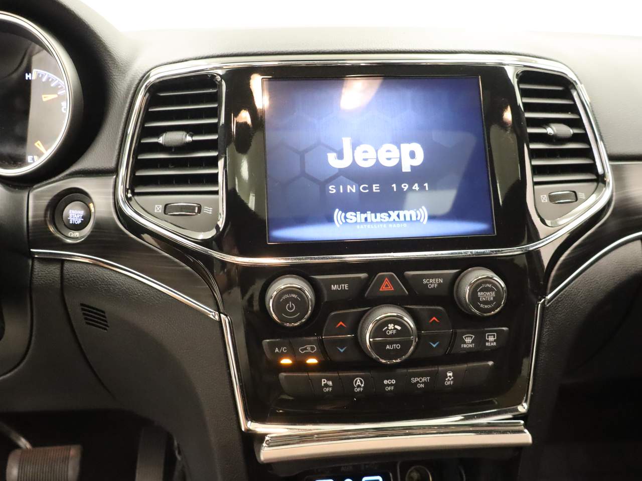 2021 Jeep Grand Cherokee Limited - Photo 10