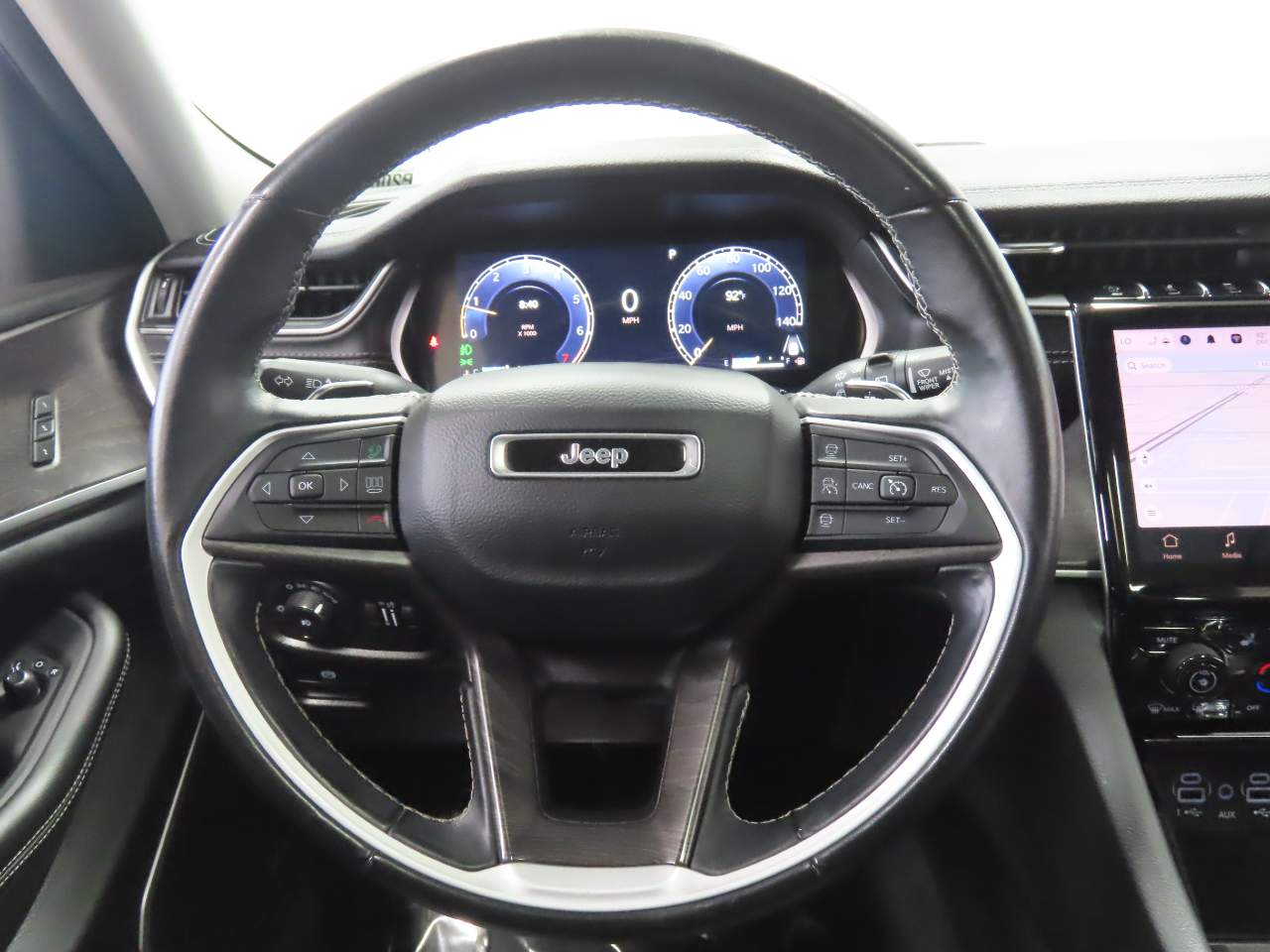 2022 Jeep Grand Cherokee L Limited - Photo 9