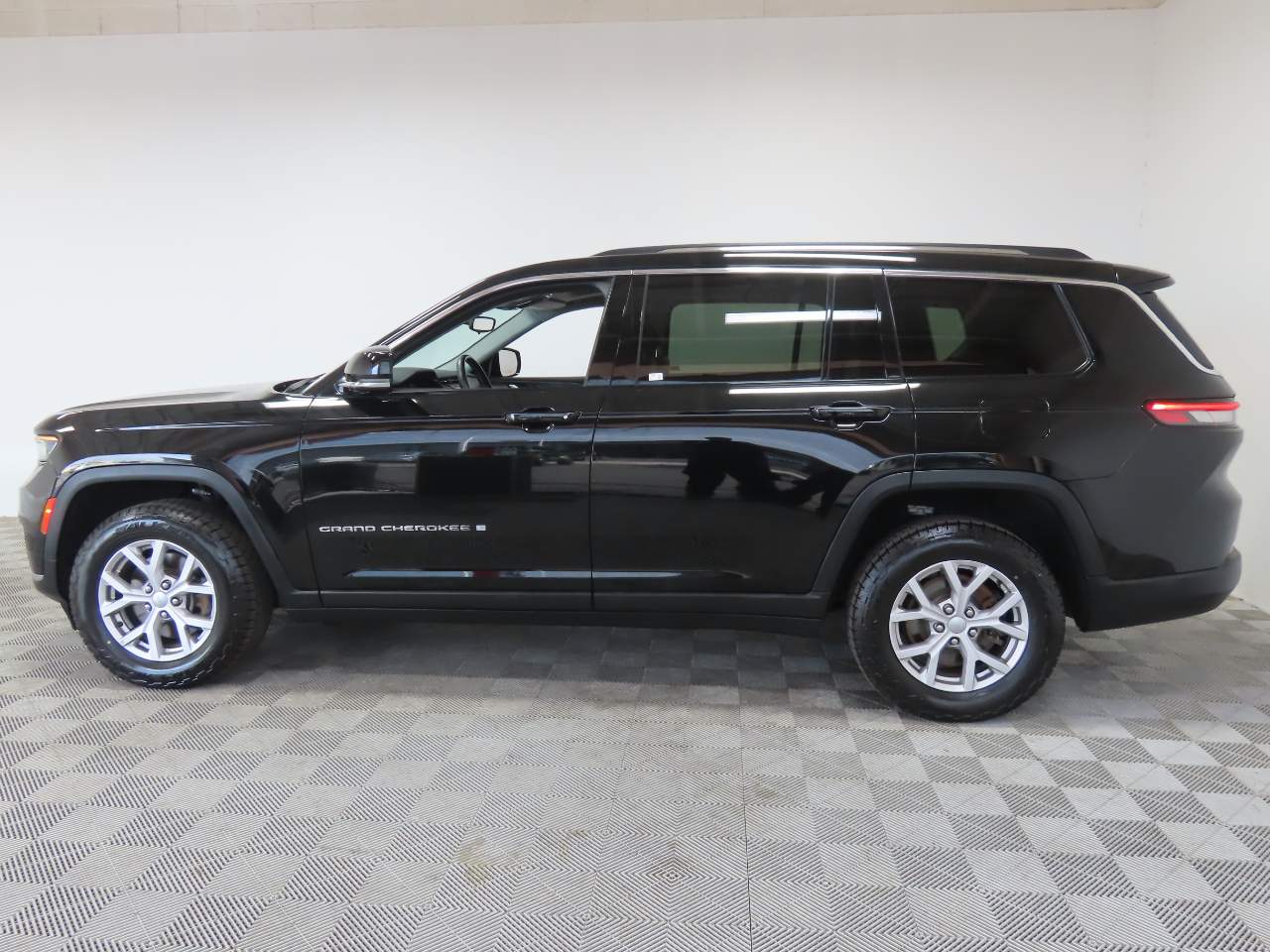 2022 Jeep Grand Cherokee L Limited - Photo 5