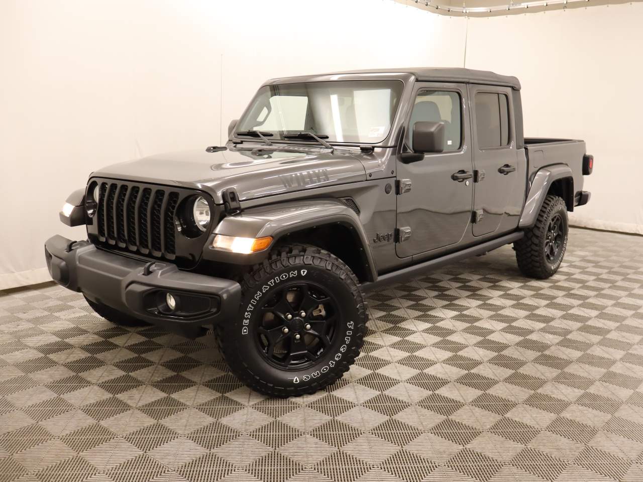 2021 Jeep Gladiator Willys Crew Cab