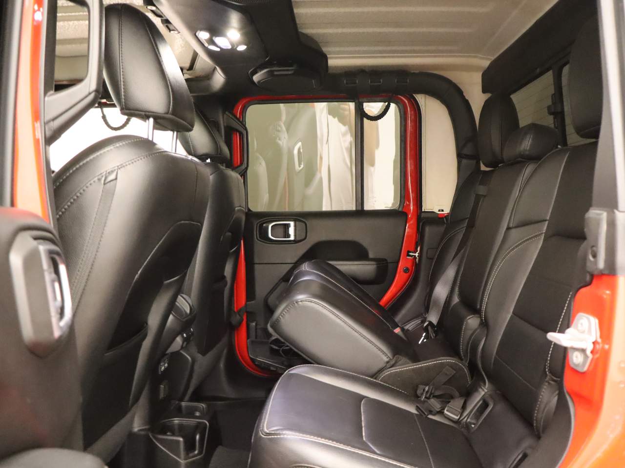 2020 Jeep Gladiator Overland - Photo 17