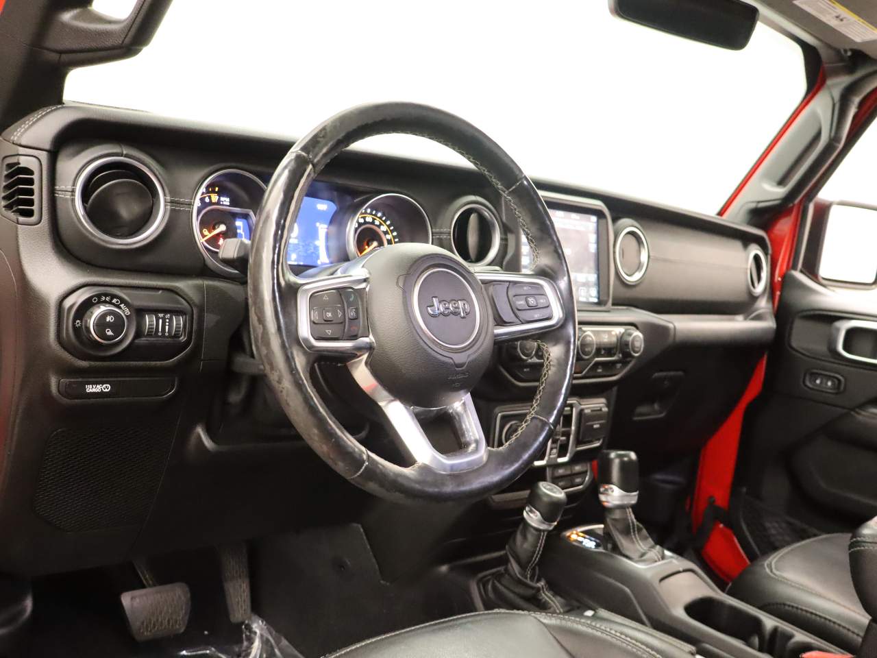 2020 Jeep Gladiator Overland - Photo 15