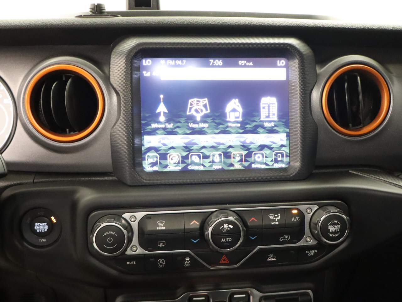 2021 Jeep Gladiator Mojave - Photo 10