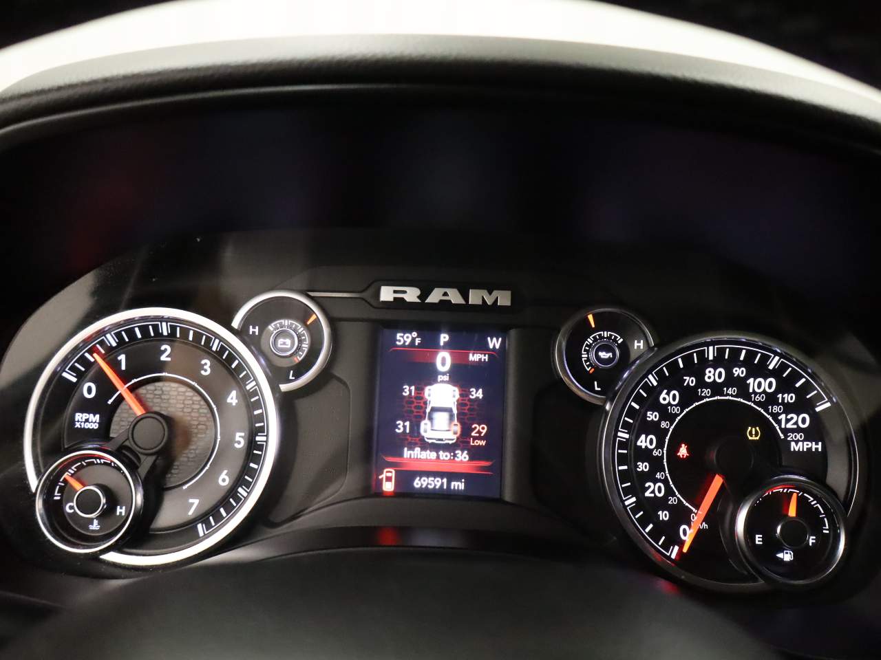 View vehicle photo 7