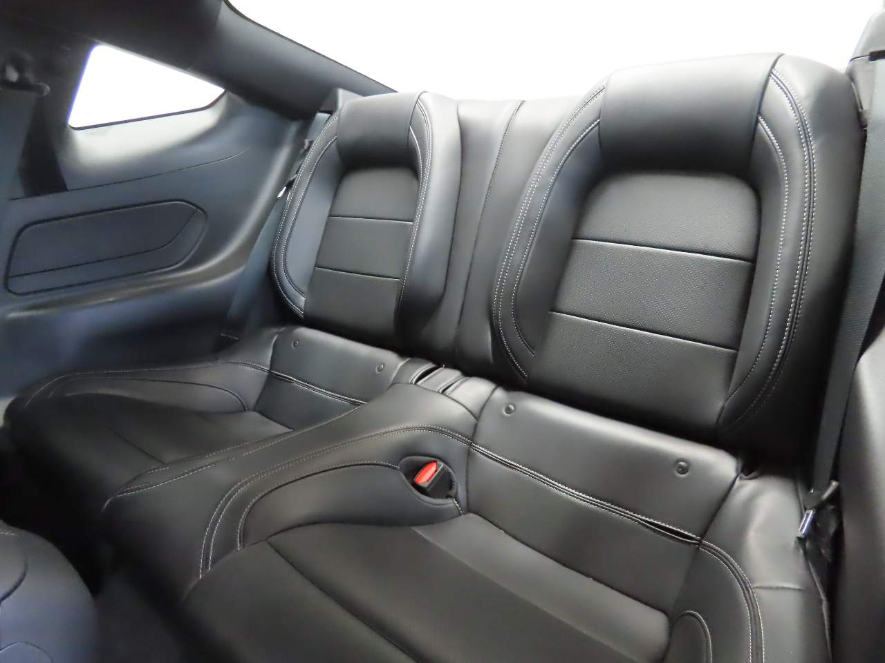2025 Ford Mustang EcoBoost Premium - Photo 15