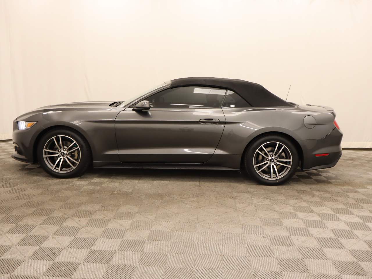 2017 Ford Mustang EcoBoost Premium