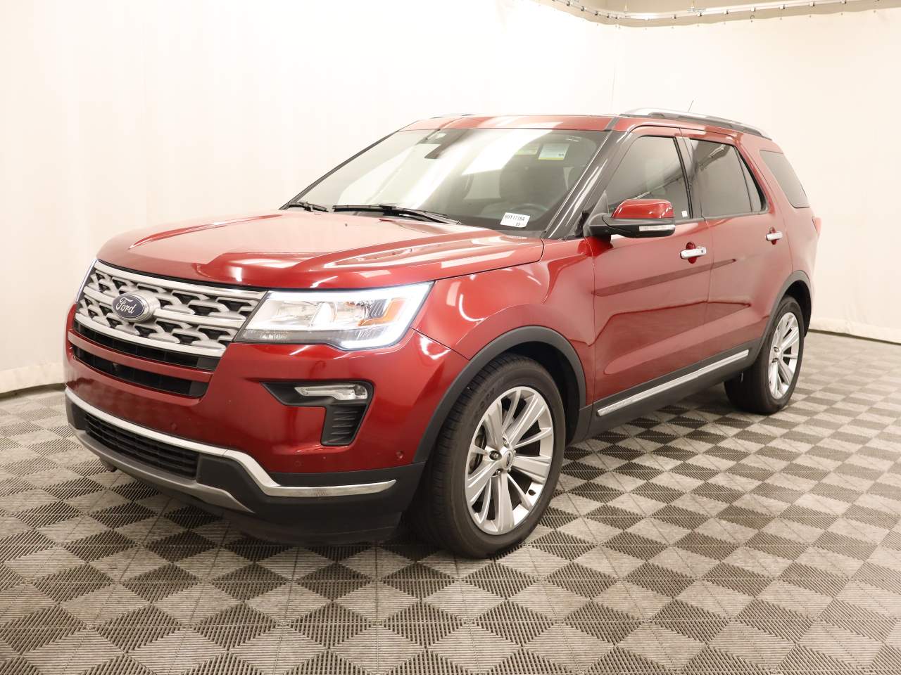 Ruby Red Metallic Tinted Clearcoat 2018 Ford Explorer SUV / Crossover Front-Wheel Drive 6-Speed Automatic
