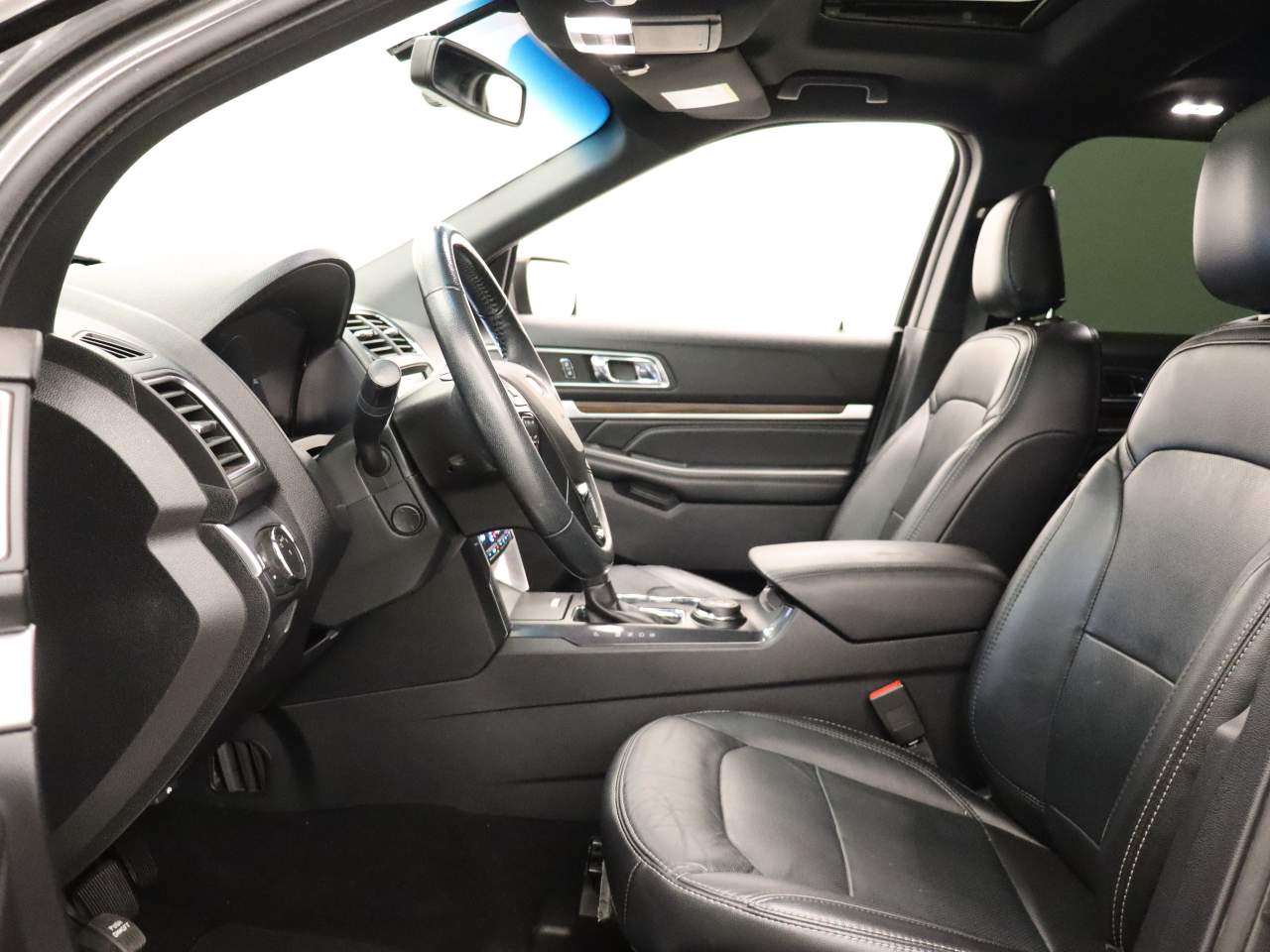 2019 Ford Explorer Limited - Photo 14