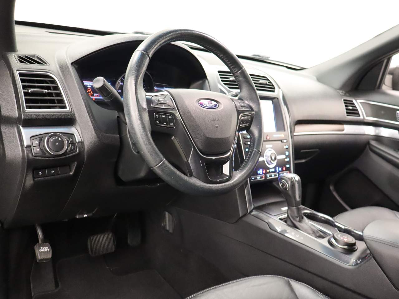 2019 Ford Explorer Limited - Photo 15