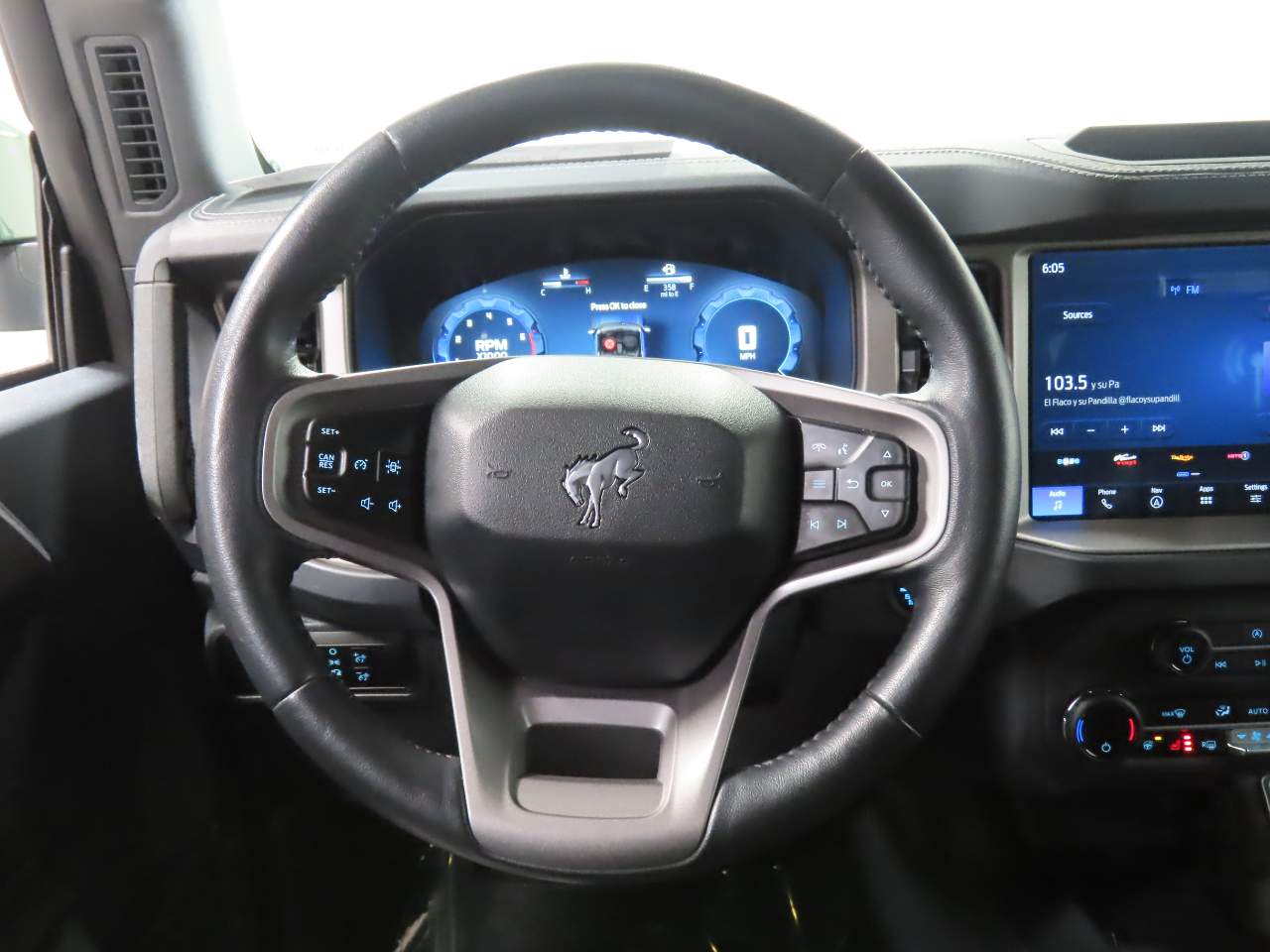 2025 Ford Bronco 4-Door Outer Banks - Photo 13