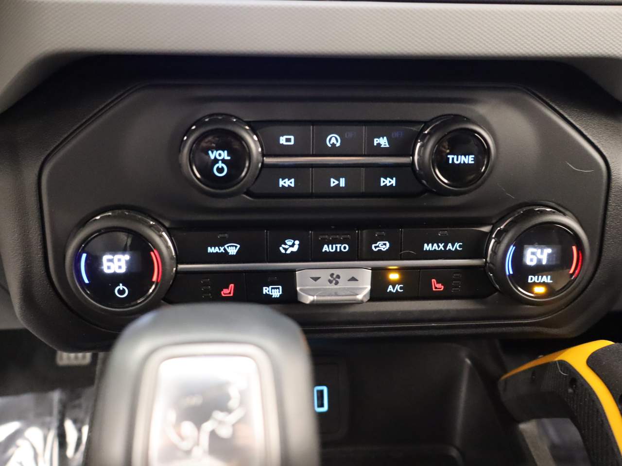 2023 Ford Bronco 4-Door Badlands - Photo 10