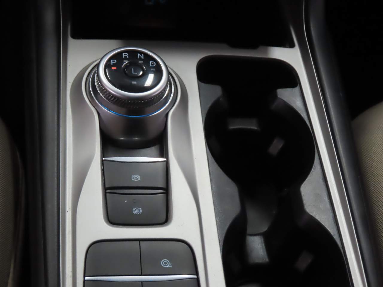 2023 Ford Explorer XLT - Photo 8