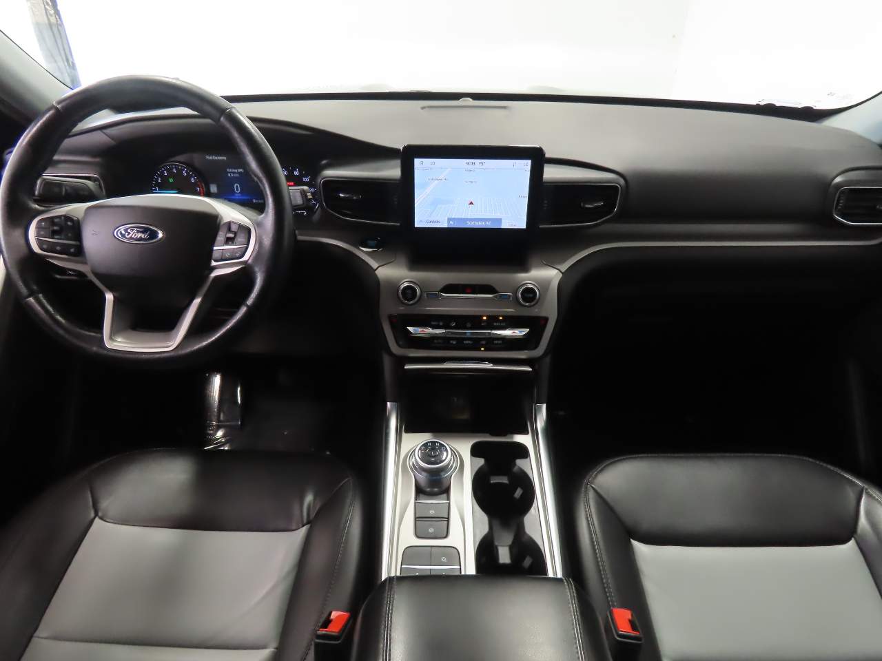 2023 Ford Explorer XLT - Photo 15