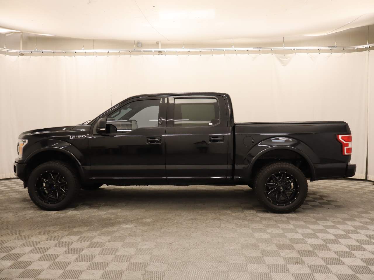 2018 Ford F-150 XLT Crew Cab