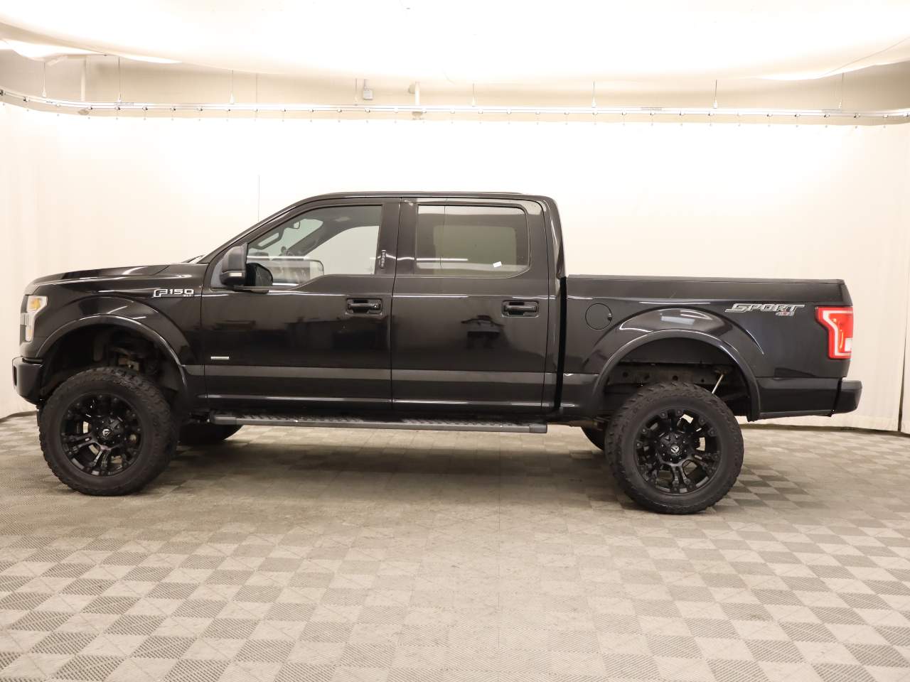 2017 Ford F-150 XLT Crew Cab