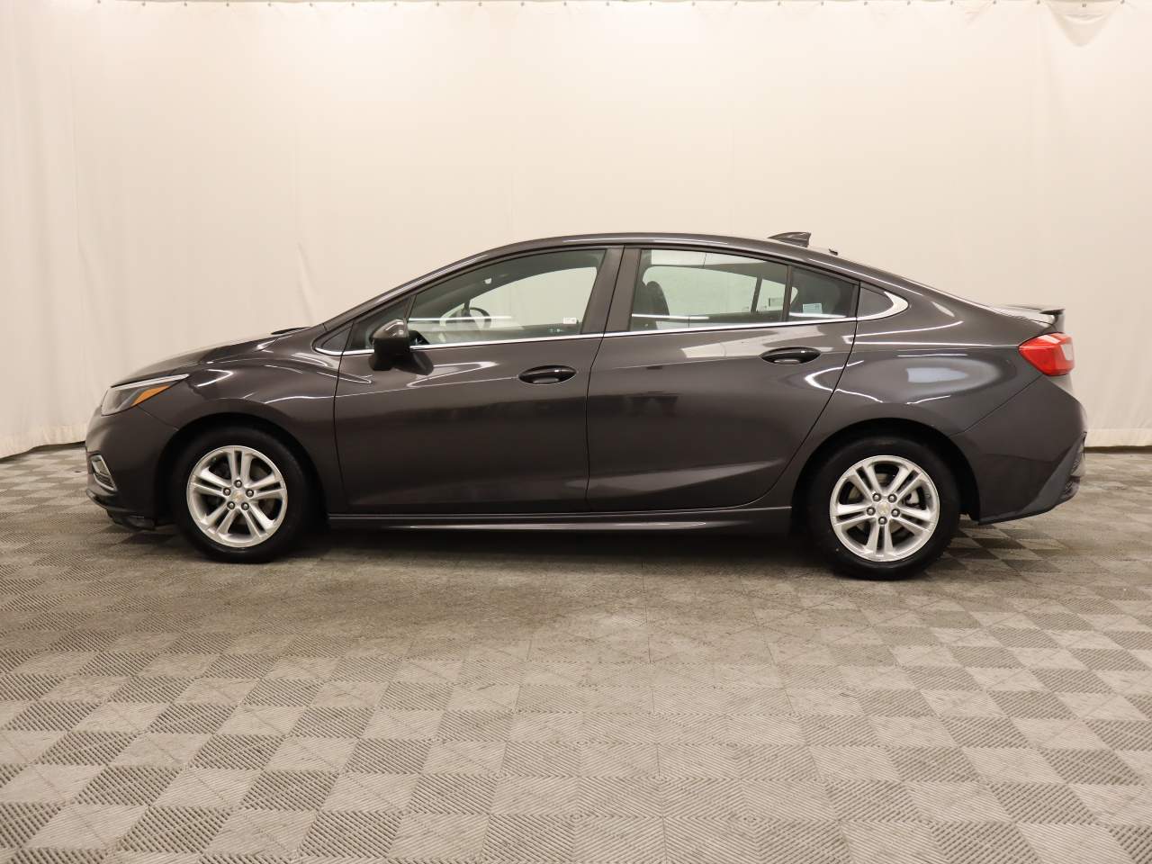Used 2016 Chevrolet Cruze LT with VIN 1G1BE5SM4G7244073 for sale in Scottsdale, AZ