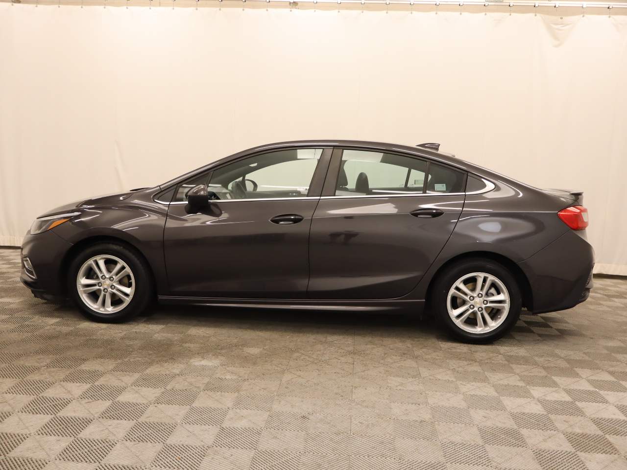 Used 2016 Chevrolet Cruze LT with VIN 1G1BE5SM4G7244073 for sale in Scottsdale, AZ