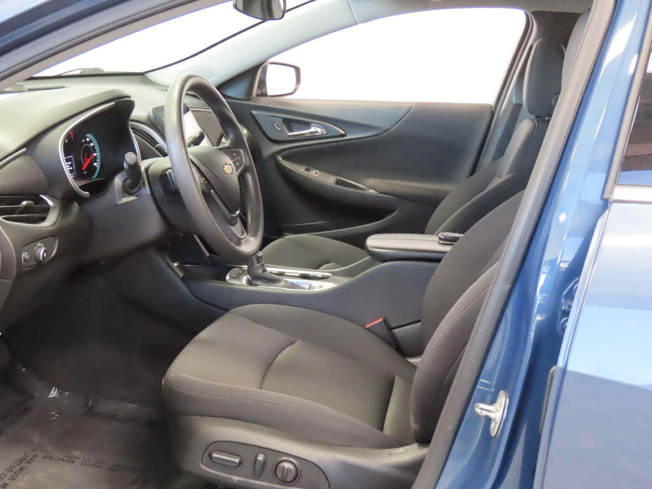 2024 Chevrolet Malibu 1LT - Photo 15