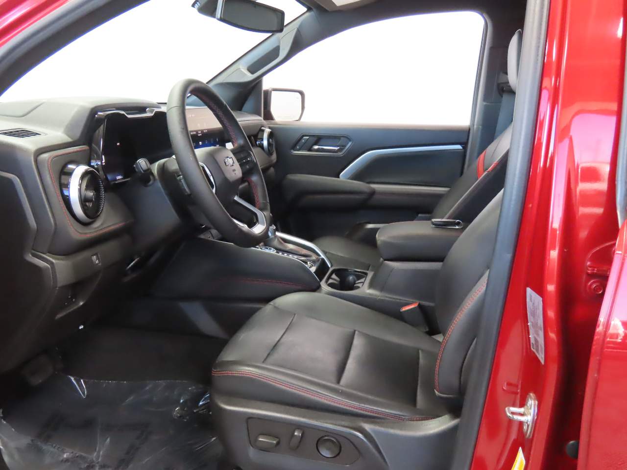 2023 Chevrolet Colorado Z71 - Photo 15