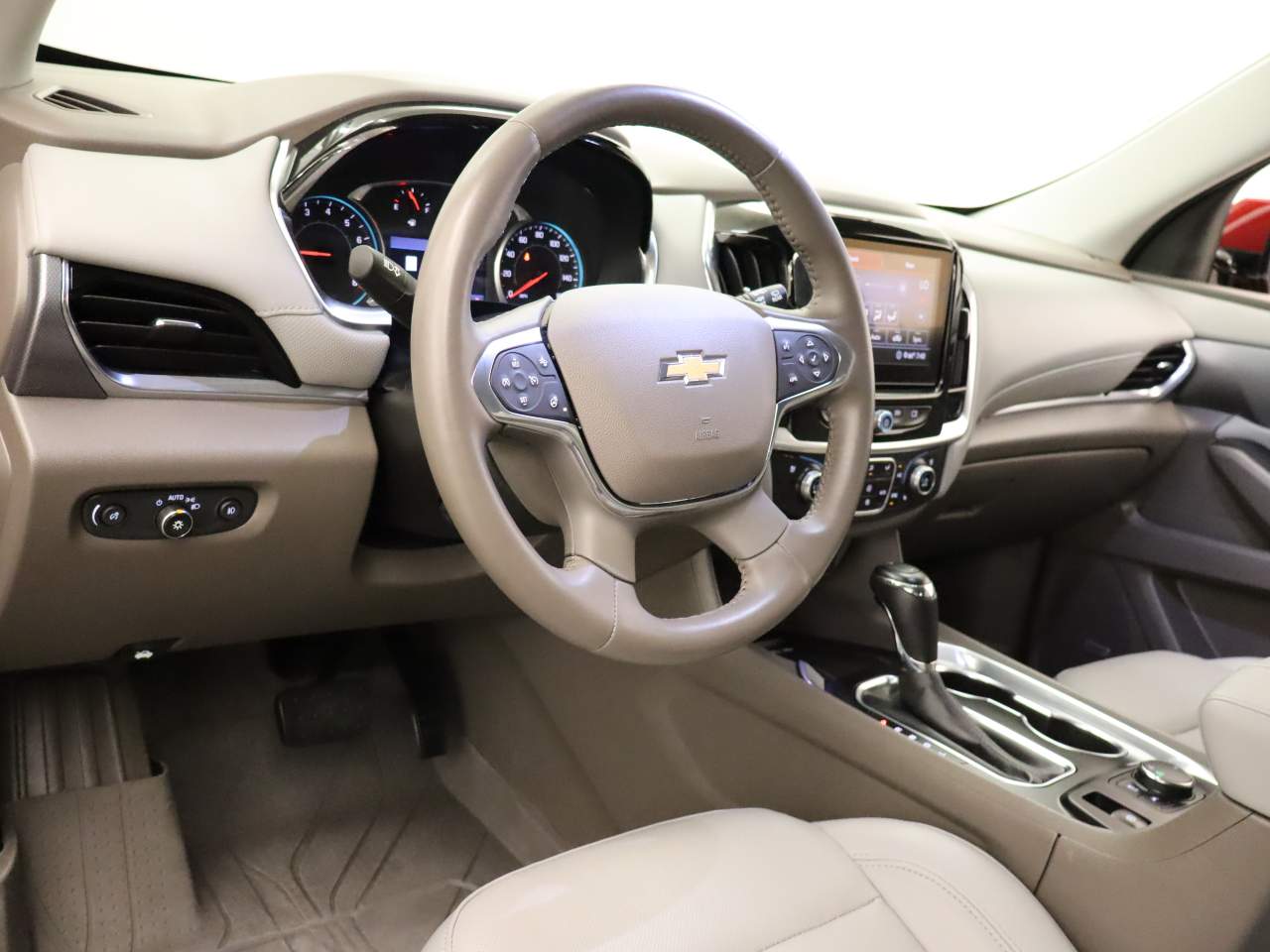 2020 Chevrolet Traverse Premier - Photo 14