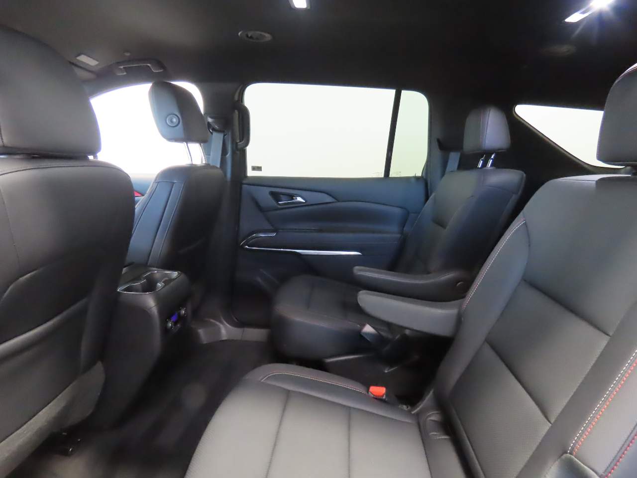 2025 Chevrolet Traverse Z71 - Photo 16