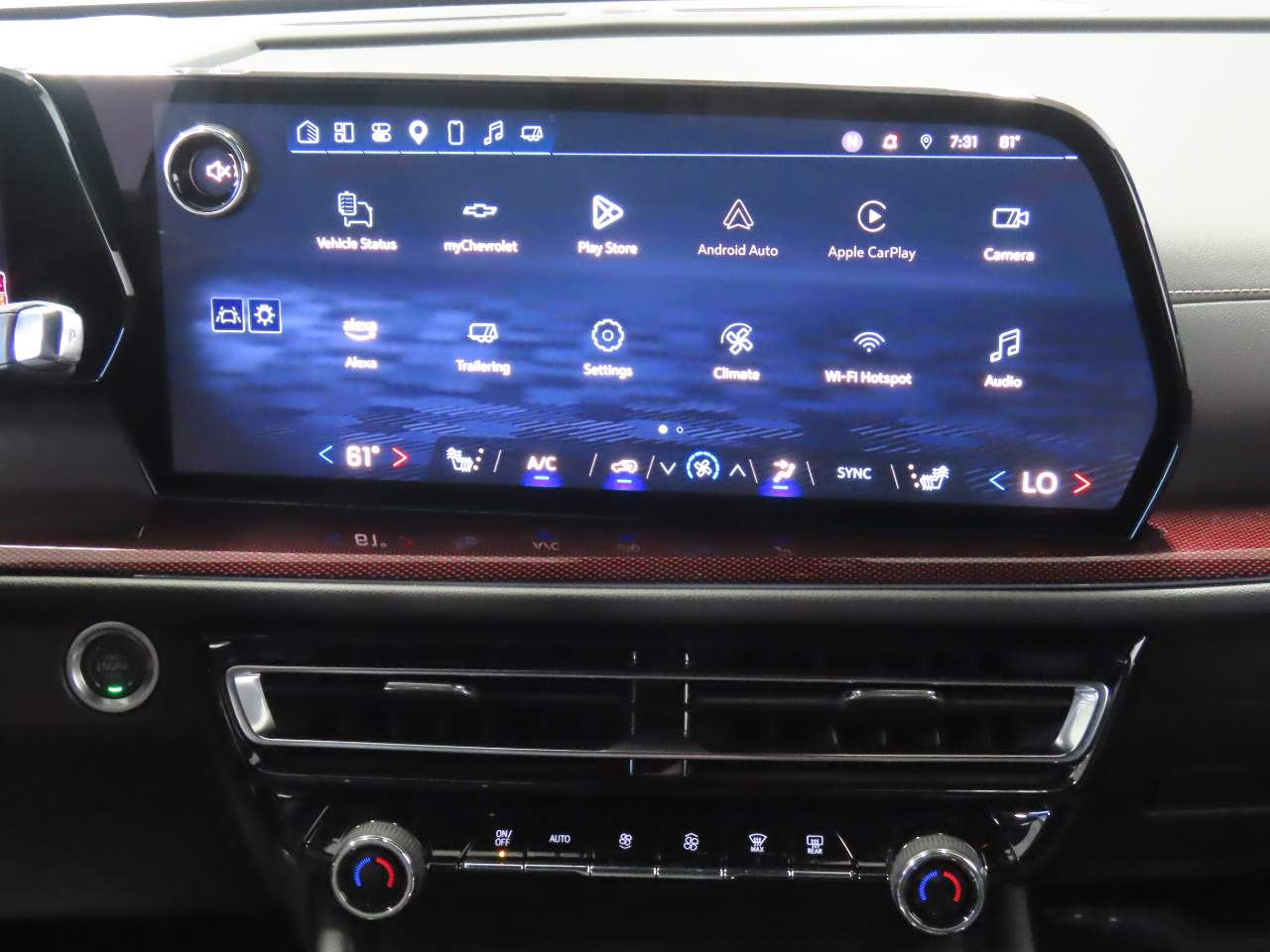 2025 Chevrolet Traverse Z71 - Photo 9