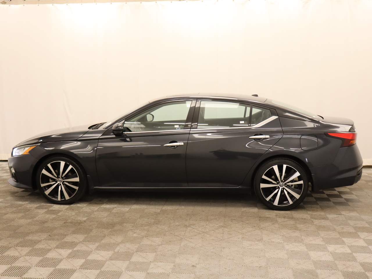 2020 Nissan Altima 2.0 Platinum