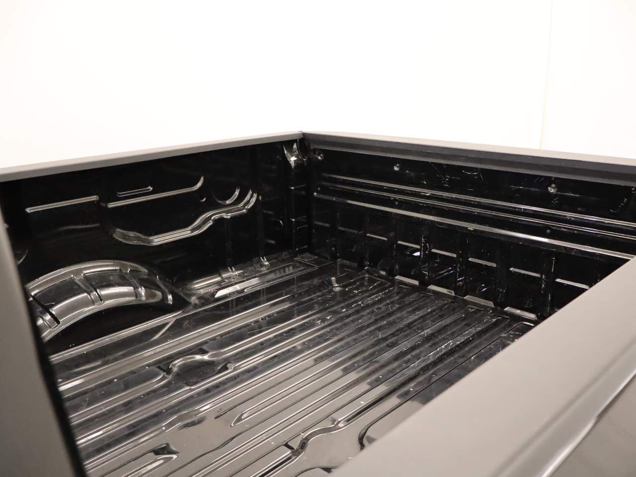 2024 Nissan Titan SV Crew Cab