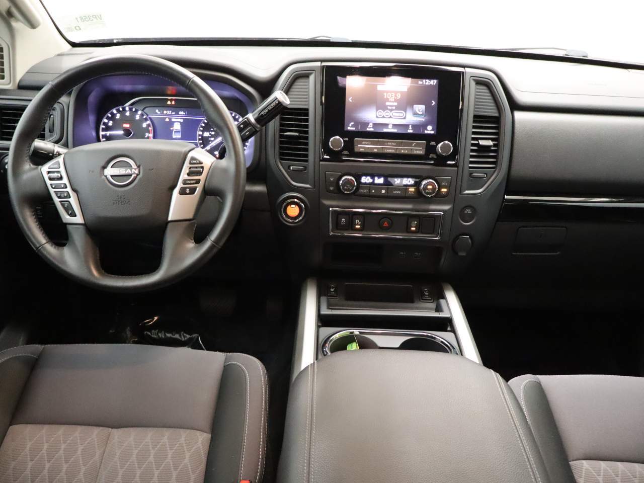 2024 Nissan Titan SV - Photo 11
