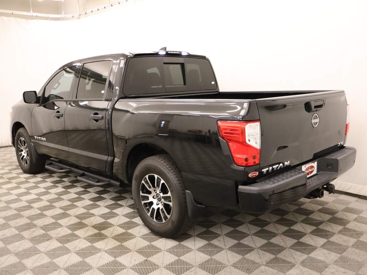 2024 Nissan Titan SV - Photo 3