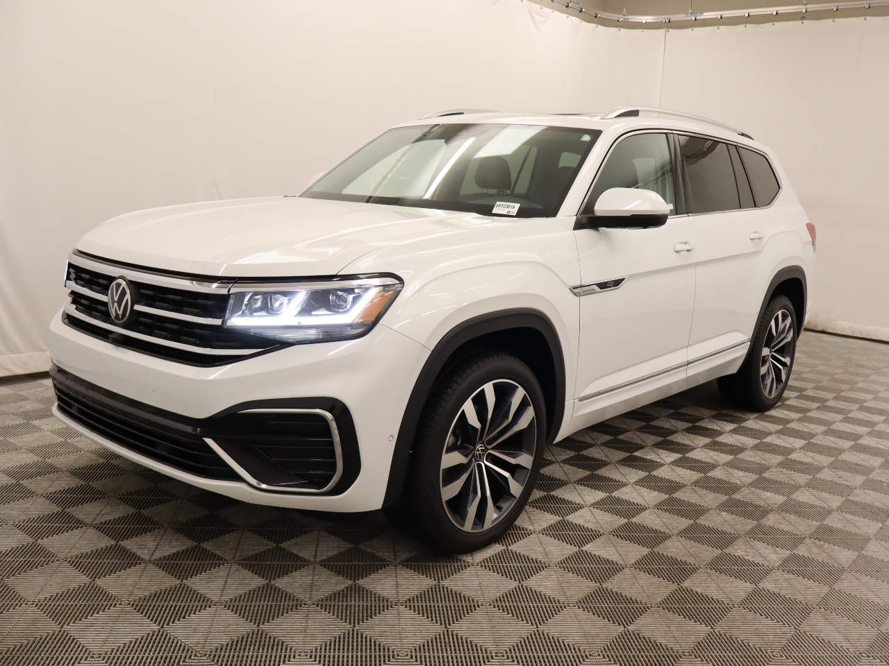 2023 Volkswagen Atlas 3.6L SEL Premium R-Line 4Motion AWD