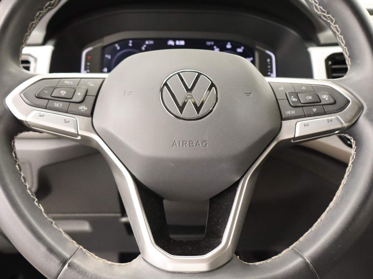 2023 Volkswagen Atlas Cross Sport SE w/Tech - Photo 12