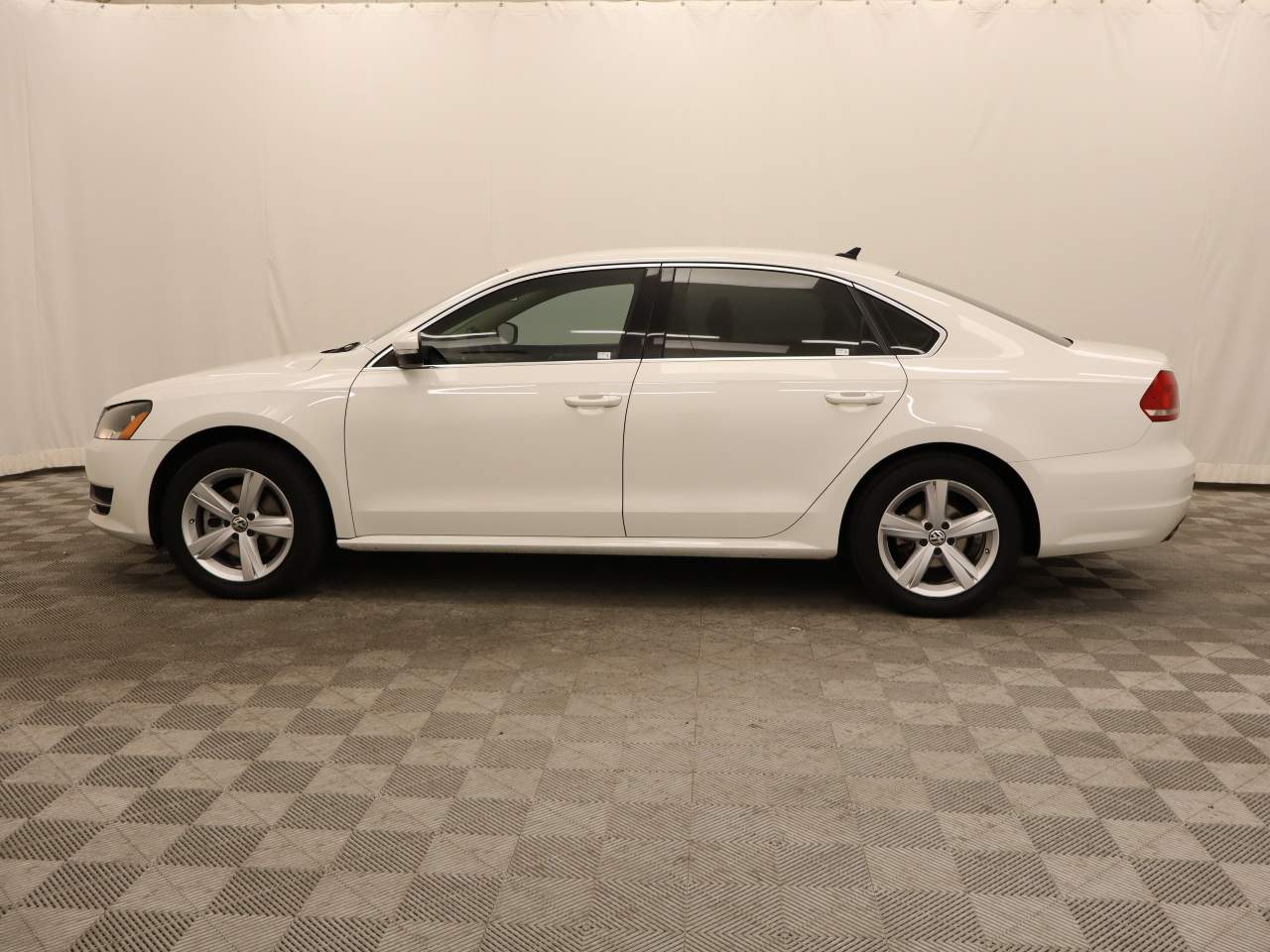 2015 Volkswagen Passat 1.8T SE