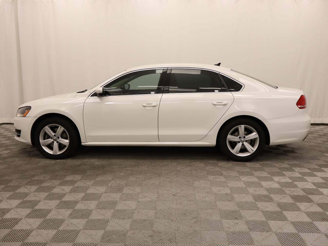 2015 Volkswagen Passat 1.8T SE