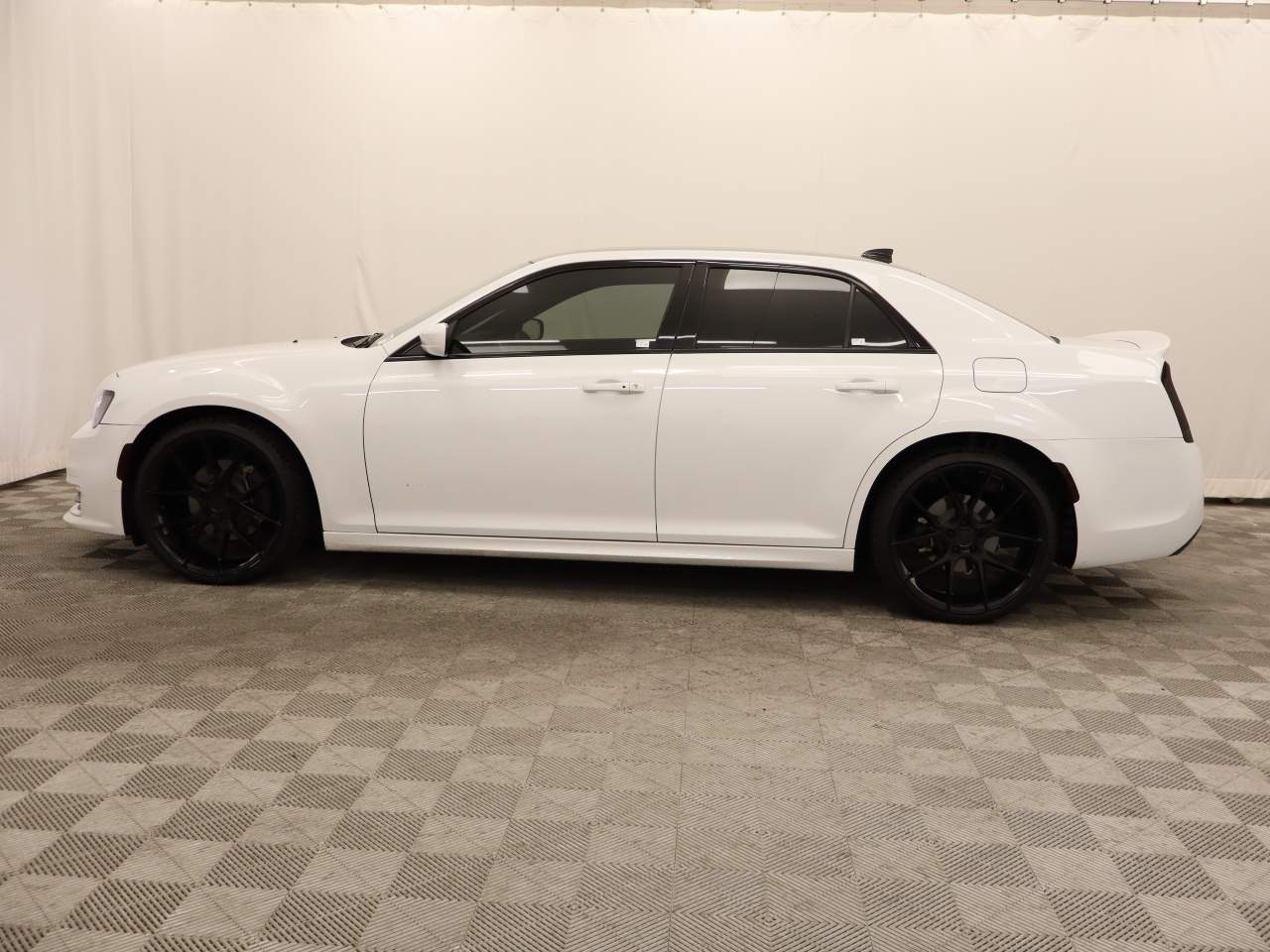 2018 Chrysler 300 S