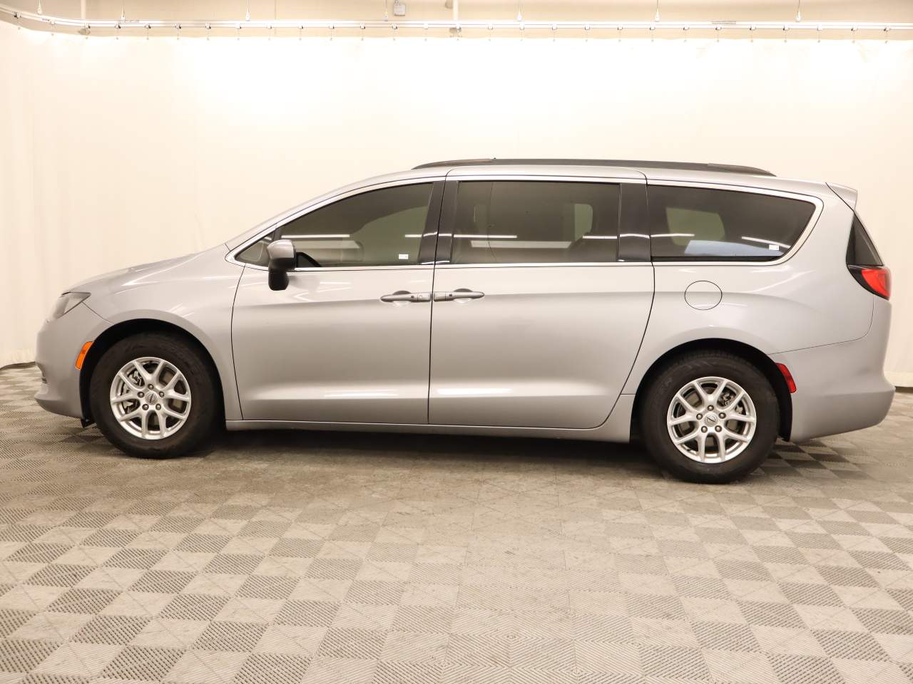 2021 Chrysler Voyager LXi