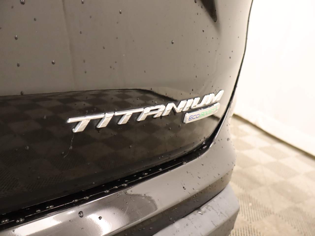 2020 Ford Edge Titanium