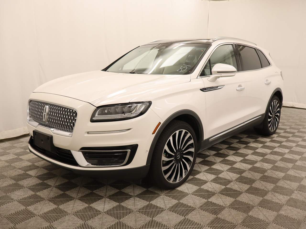 2019 Lincoln Nautilus Black Label
