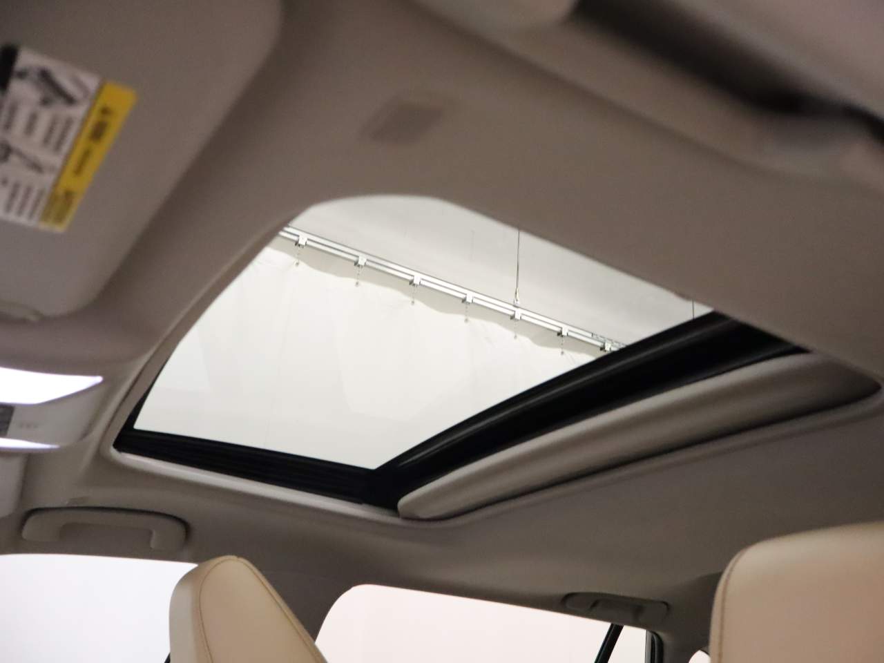 2025 Toyota RAV4 Limited - Photo 18