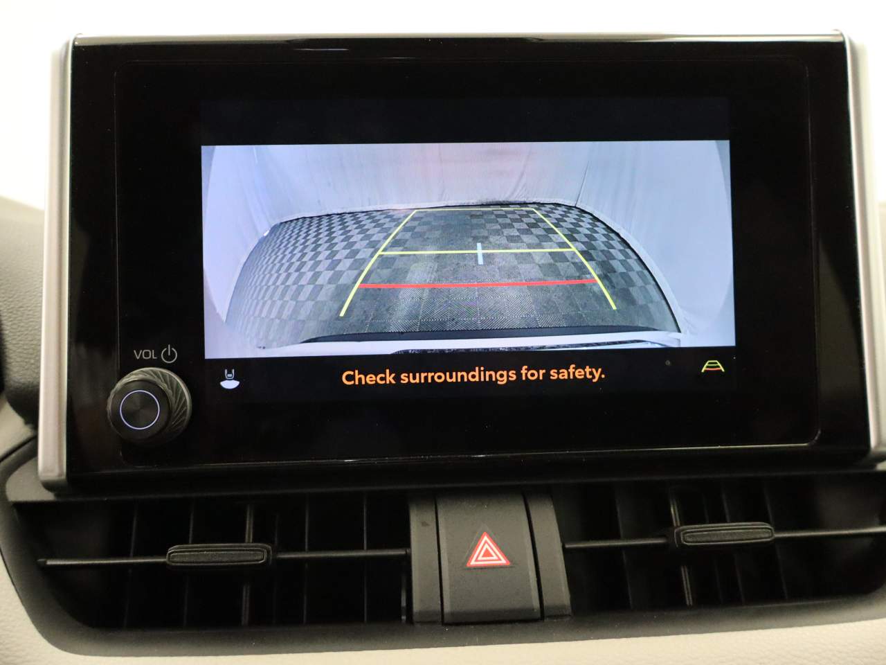 2023 Toyota RAV4 XLE - Photo 11